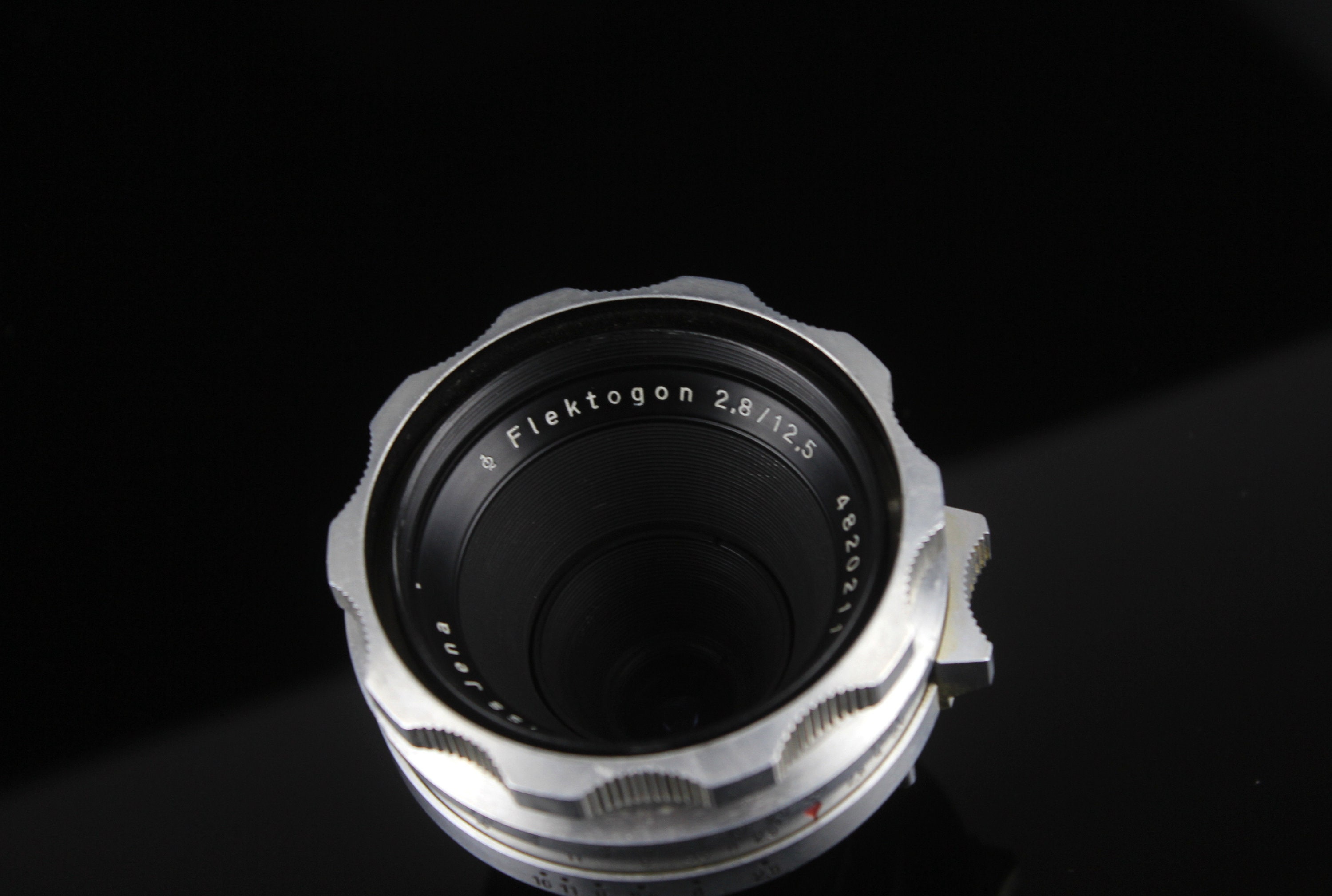 レンズ Carl Zeiss Jena Flektogon 2,8 / 12,5 マウント カメラ