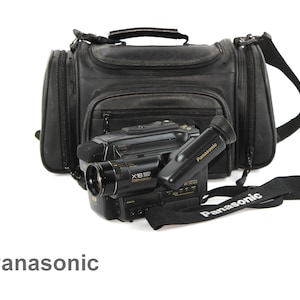 Film Cinema Filming  apparatus Video Camera PANASONIC NV - S700EN Lens X116 Digital Zoom Aspherical Lens Made in Japan