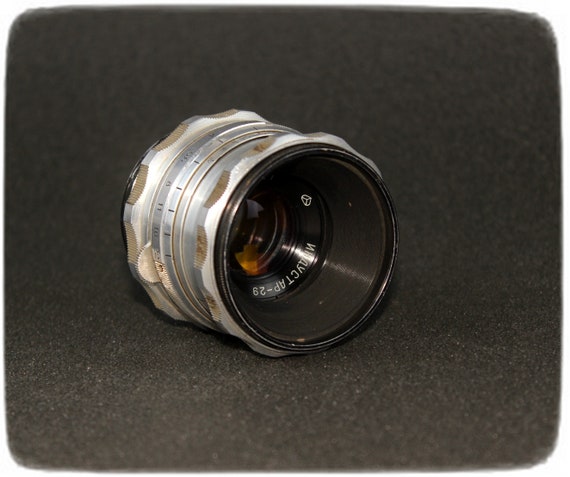 サリュート Salute + Industar-29 80mm/F2.8 Industar-29 1: 2,8 F \u003d 8cm P (Arsenal). Review from the reader