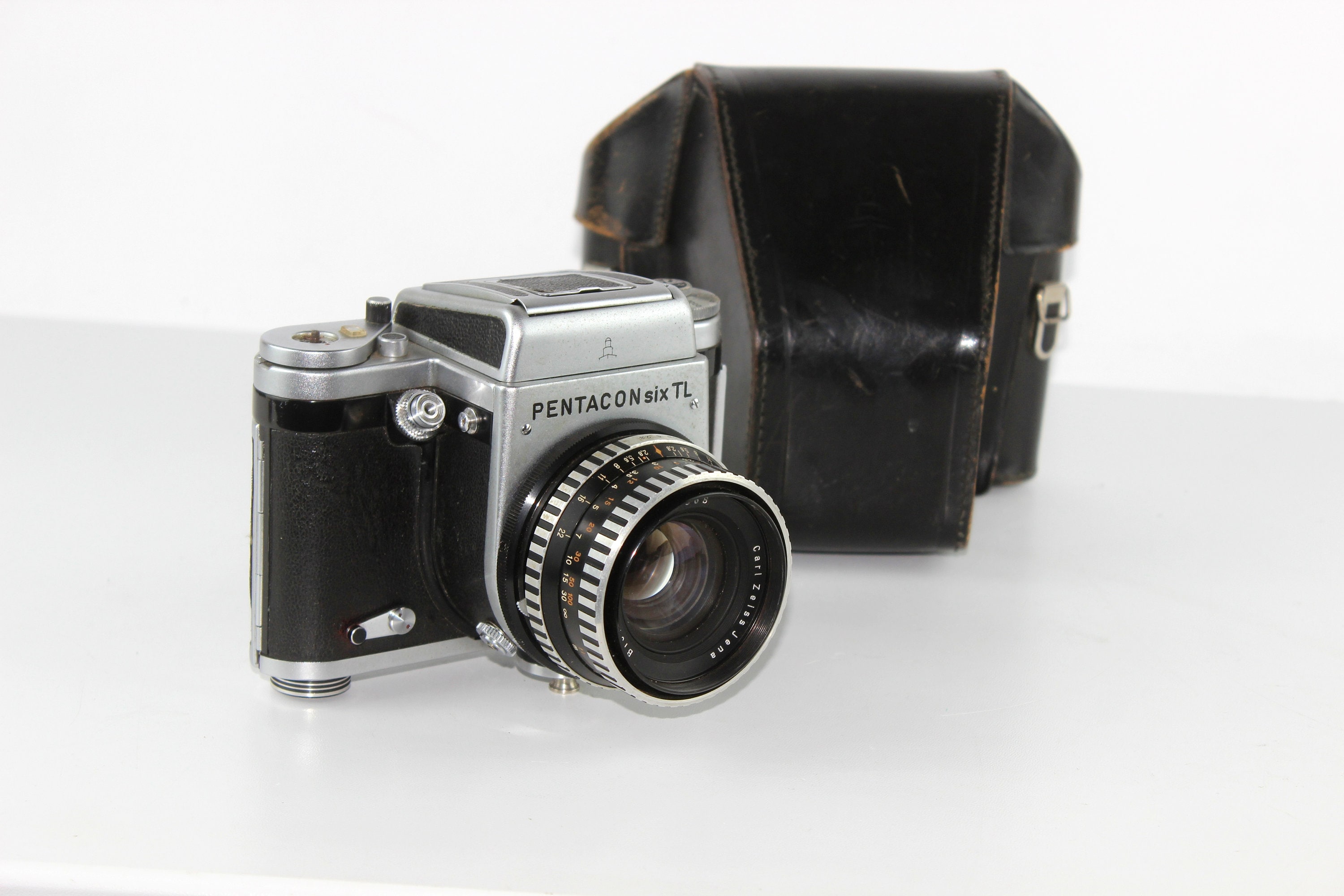 PENTACON six TL 中判カメラ 80mm/F2.8付き Pentacon Six（ペンタコンシックス）シリーズ／ペンタコン