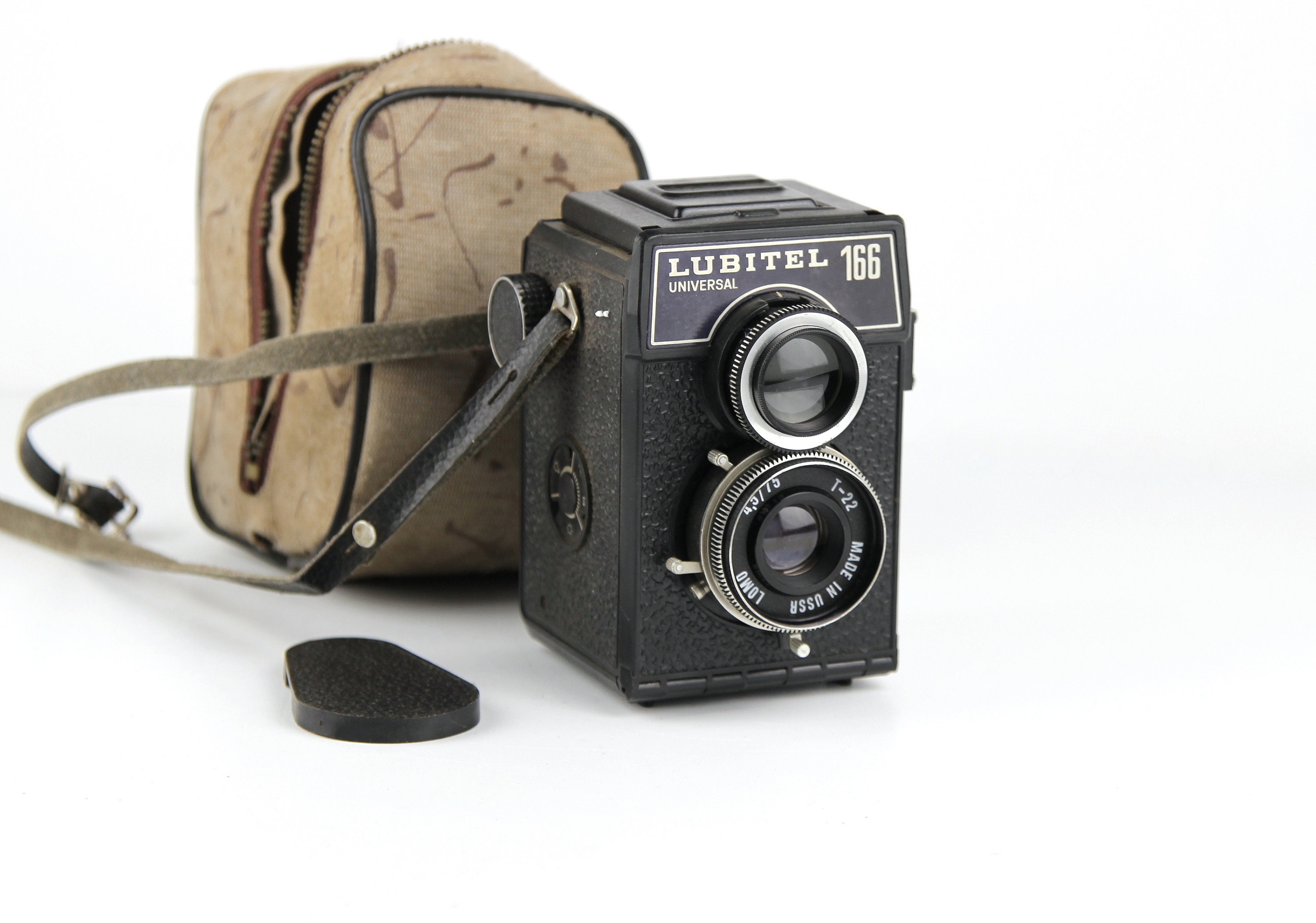 Lomopedia: Lubitel 166 Universal