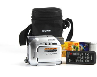 Film Cinema Video Camera SONY DCR-HC 21 Lens Carl Zeiss Vario-Tessar 1.8/2.3-46  Made in Japan