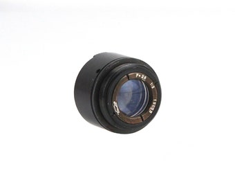 Obiettivo tecnico compatto vintage KMZ OKS 28 mm f/2 con filettatura M21, URSS.