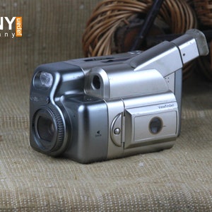 Film Cinema Filming  apparatus Video Camera SONY V - 3000 Viewfinder Lens FOCUS FREE f = 35 mm 1 : 9.0 Made in Japan