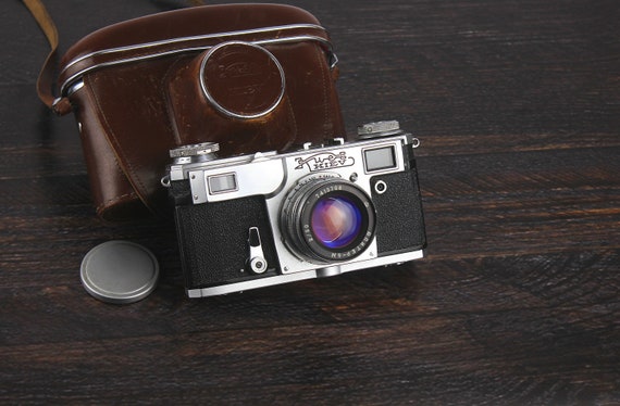 KIEV-4,KIEV-4aおよびレンズJUPITER-8M KIEV - 4A ソビエトカメラレンズ JUPITER - 8 M (50 mm f/2