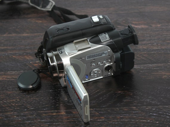 美品　Canon VideoHi8 Movieboy J20 ③ Film Cinema Filming Apparatus Video Camera JVC Mini DV Lens