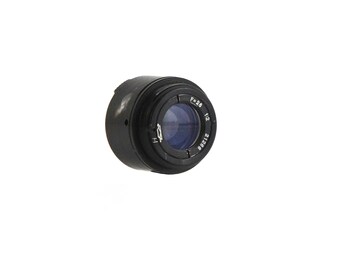Obiettivo tecnico compatto vintage KMZ OKS 28 mm f/2 con filettatura M21, URSS.