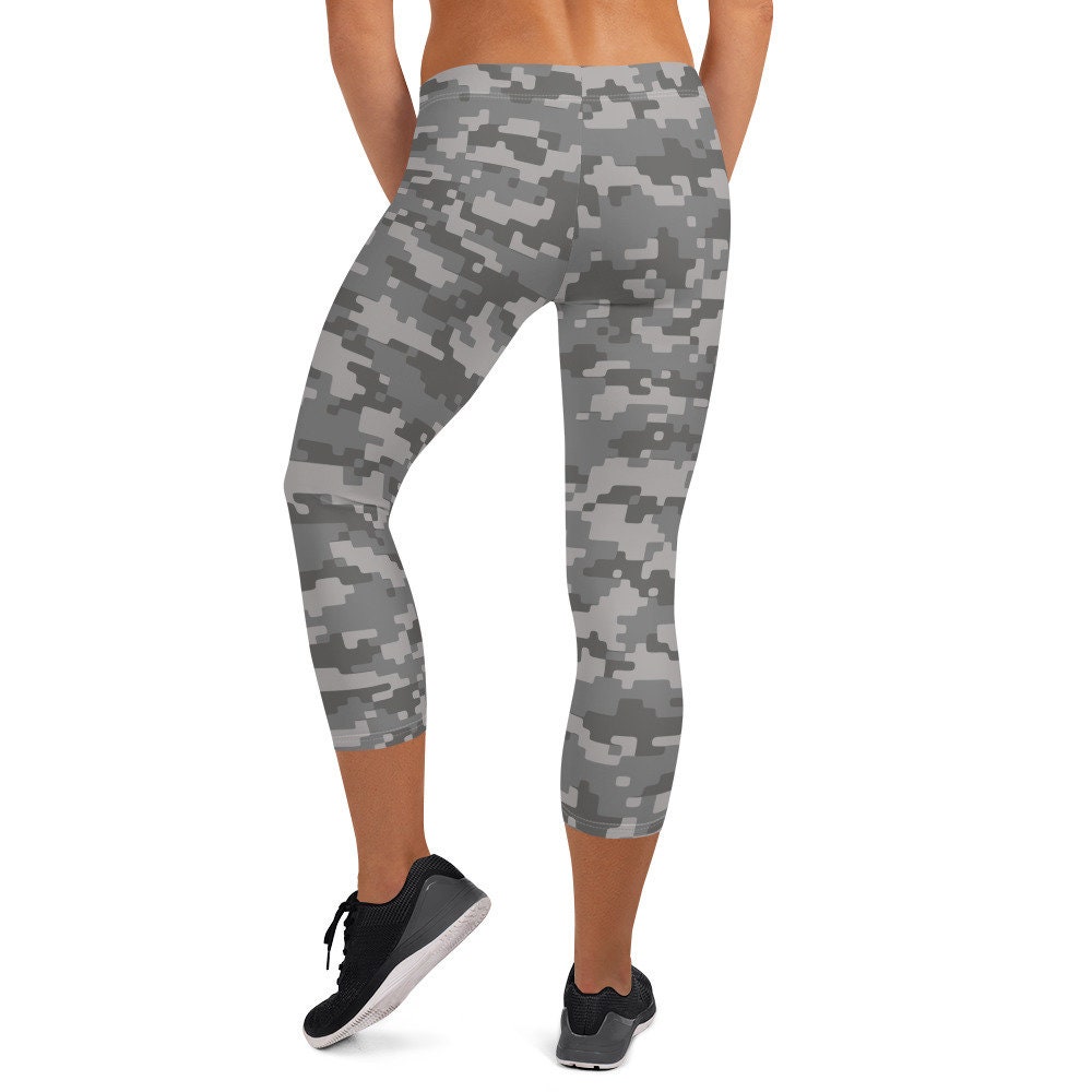 Camo capris leggings sale