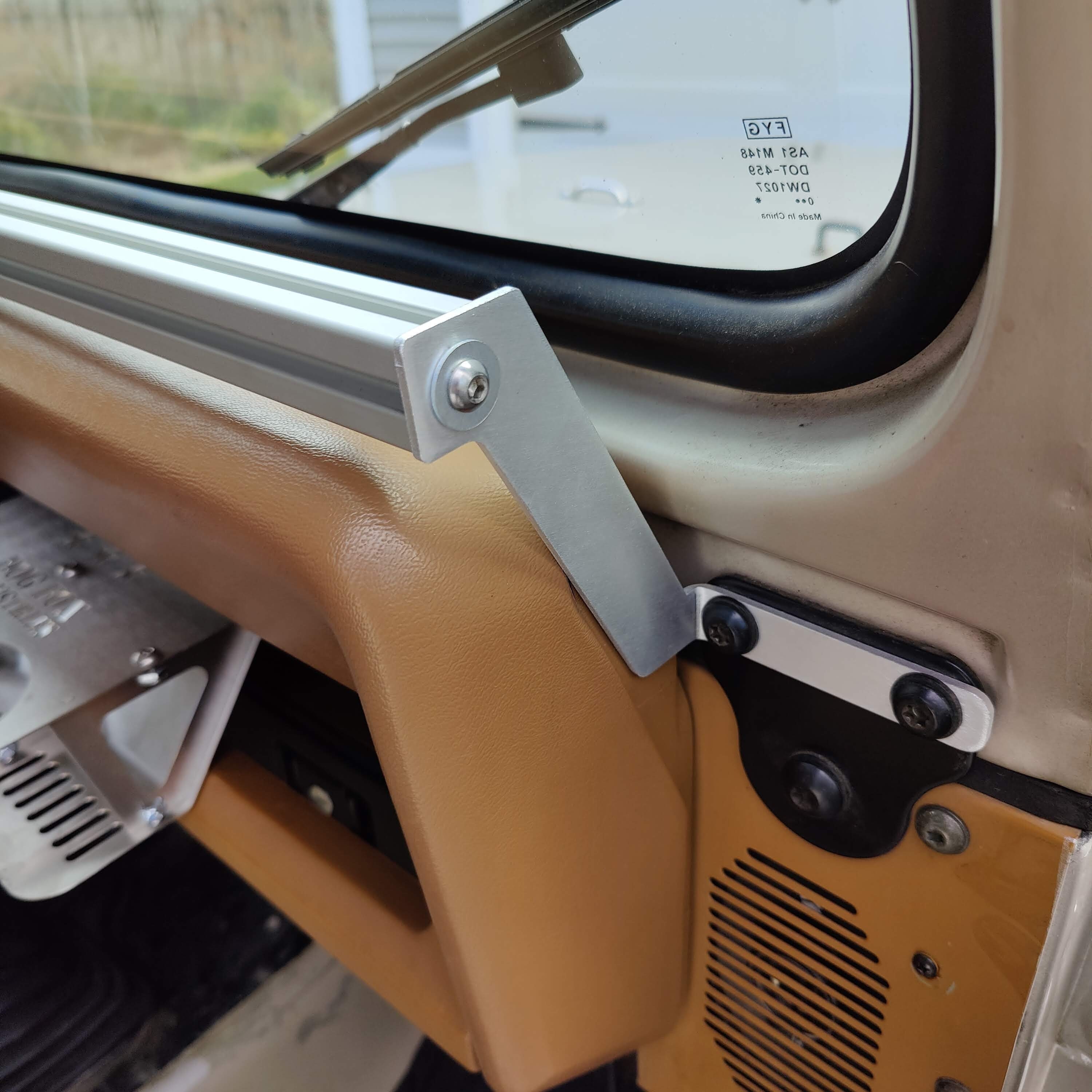 Vehicle Accessory Mount Dash Accessory Mount for Jeep Wrangler YJ, Cell Phone Gopro GPS Mount ...