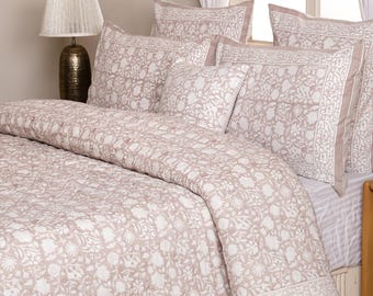Light Taupe Floral Quilt, Soft Cotton Bedspread, Reversible Blanket, Handmade Bedding, King Queen Throw, Neutral Bedroom Decor Gift