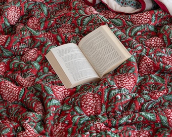 Crimson Red Handmade Quilt, Indian Jaipuri Block Print Quilt, Printed Reversible Razai, Cotton Floral Quilt, King Queen Bedspread Comforter