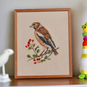 Vintage Framed Hand Embroidered Bird, Vintage Art From Sweden, Bird Art Work, Farmhouse Wall Decor image 3