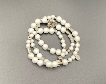 noble, white flexible bracelet 2-way, made of jade beads and stainless steel elements