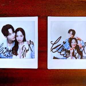 2 x Lovely Runer&#39;s Sun Jae x Im Sol (Byeon Woo Seok x Kim Hye Yoon) Replica Autograph Square Polaroids