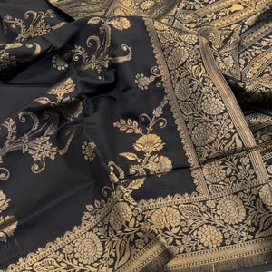 Schwarzer weicher Banarasi Seidensari mit breiter Zari Borte | Eleganter indischer Saree für Frauen | Traditionelle Hochzeit & Festival Kleidung | Geschenk für Sie