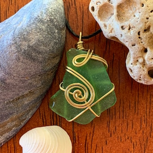 Wire Wrapped Sea Glass / Genuine Sea Glass Pendant / Beach glass necklace