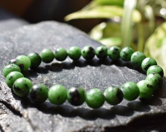 Pulseras con cuentas de zoisita rubí