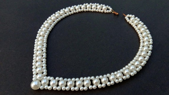 Beautiful V-shape Pearl Necklace