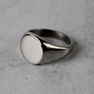 Silver Circle Signet Ring Stainless Steel 7-12 / Classic Silver Ring / Small Silver Ring / Pinky Ring / Blank Ring / Mens Ring Gift Unisex