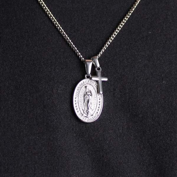 Conjunto de collar de la Virgen de Guadalupe: cadena de eslabones cubanos de acero inoxidable, mini colgante de cruz