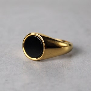 Gold Onyx Stone Circle Signet Ring Stainless Steel 7-12 Black Stone / Black Gem / Gold Pinky Ring / Gemstone Ring / Mens Ring Gift