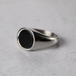 Silver Onyx Stone Circle Signet Ring Stainless Steel 7-12 Black Stone / Black Gem / Silver Pinky Ring / Gemstone Ring / Mens Ring Gift