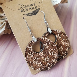 Floral Earrings Dangle, Engraved Wood Earrings Handmade, Plant Mom Gifts, 5th Anniversary Gift For Wife, Boho Earrings For Women, Best Gifts