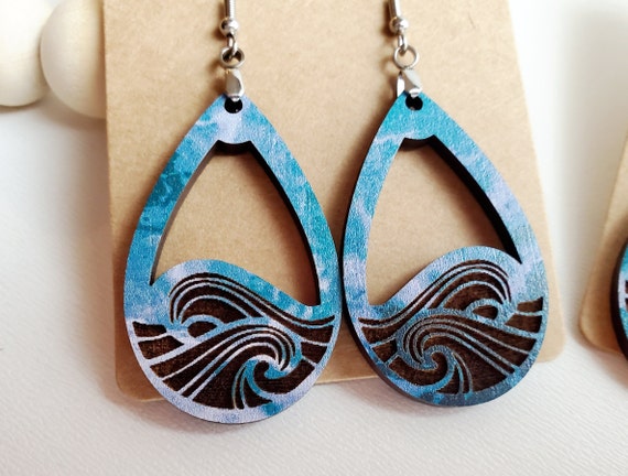 Beach Earrings for Mom, Vacation Earring, Birthday Gift for Girlfriend, Boho Engraved Wood Dangle Earring for Beach Lover, For Best Friend