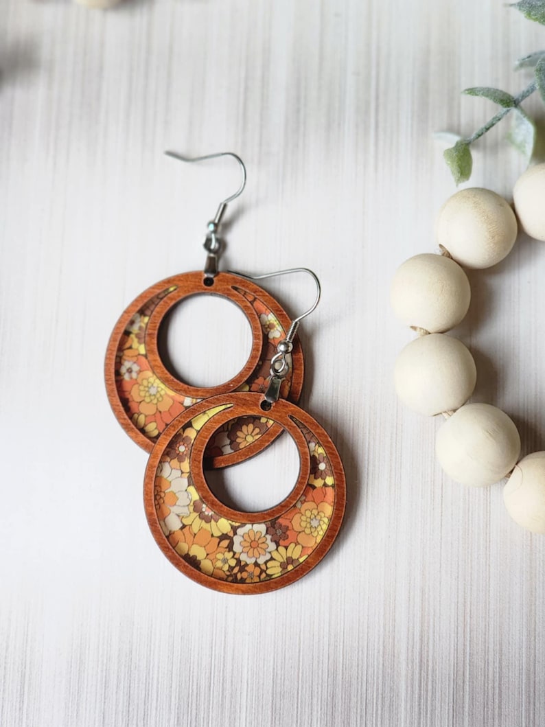 Boho Wood Dangle Earrings and Necklace Set, Floral Earrings in Orange and Brown, Retro 70s Floral Jewelry image 10