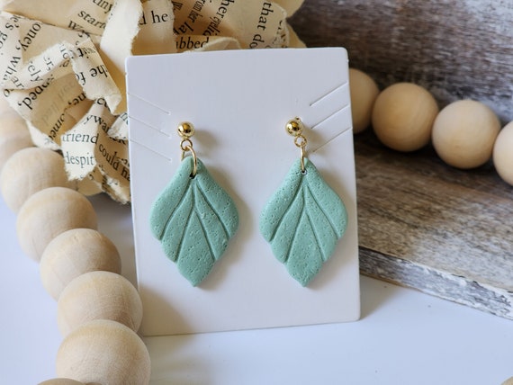 Classy and Simple Leaf Shaped, Lightweight Clay Earrings in green, Adorable and Stylish Boho Style Earrings, Gift for Her, dangle earrings
