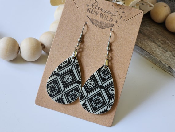 Boho Western Earrings, teardrop earrings, dangle earrings, Lightweight, gift for her, white and black, western earrings, boho style jewelry