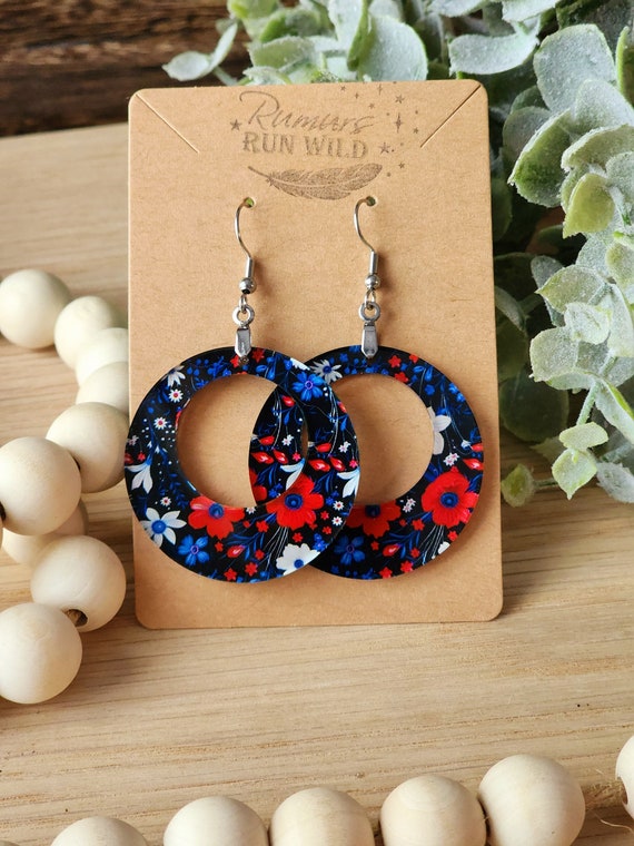 Red, White, & Blue Flower Earrings for Her, 4th of July Earrings, Colorful Dangle Earrings, Floral Themed Patriotic Earring Gift for Sister