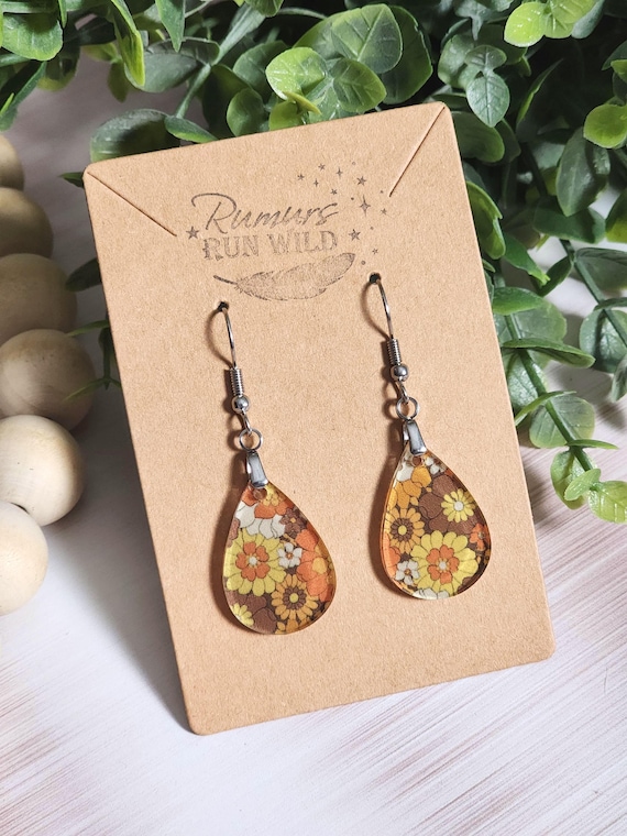 Retro Floral Earrings, 70s Flower Earrings, Fall Mini Dangle Earrings, Vintage Inspired Acrylic Earrings