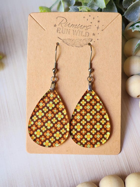 Retro Flower Earrings, Fun 70s Earrings for Her, Lightweight and Hypoallergenic, Best Gift for Friend, Floral Hippie Boho Earrings for Mom