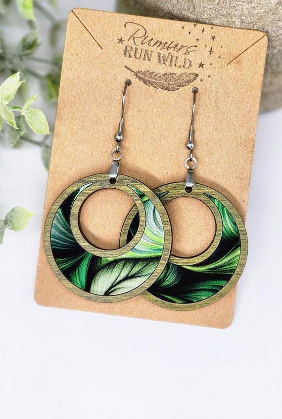 Green Leaf Wood Dangle Earrings, Nature Themed Wood Boho Earring, Gift for Plant Mom, Unique Birthday Gift for Girlfriend, For Best Friend