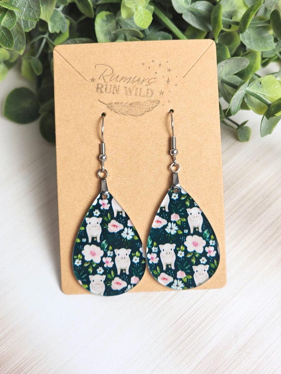 Pig Dangle Earrings, Farm Animal Jewelry, Cottagecore Pig Earrings, Floral Acrylic Earrings, Cute Boho Earrings, Pig Lover Gift