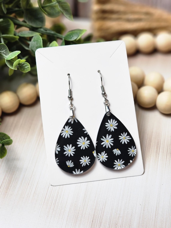 Daisy Earrings on a Black Background, Lightweight Flower Jewelry for Her, Hypoallergenic, Nickel Free Earrings
