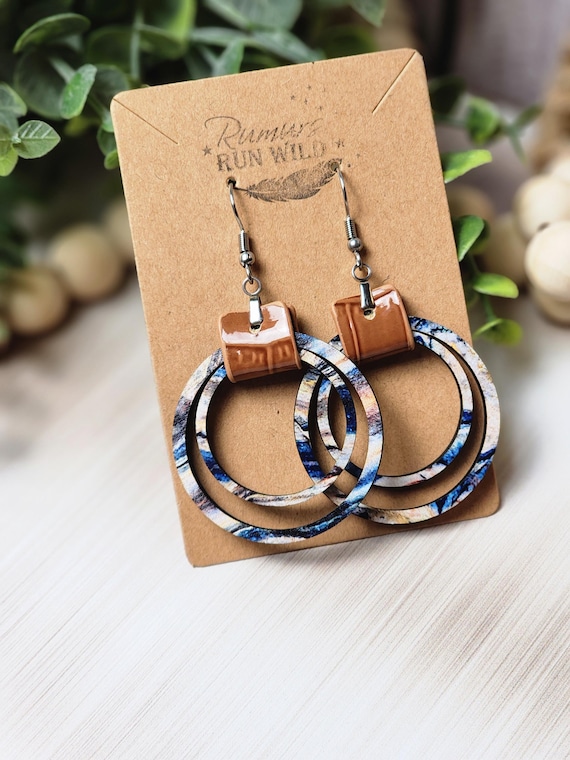 Boho Wooden Earrings for Her, Bold Statement Earrings for Girlfriend, Beach Colors Earrings, Wood Hoops with Light Brown Faux Leather
