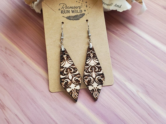 Long Dangle Wood Earrings - Engraved Wood - Unique Earrings - Boho Style - Bohemian - Fun - Trendy - cute - Gift for her - Drop Earrings
