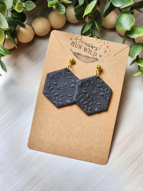 Fun Leaf and Floral Print Earring, Minimalist Print Earring for Her, Black Dangle Earrings with a Flower and Vine Pattern for Mom