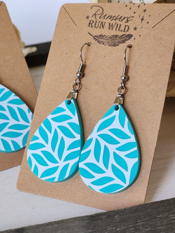 Gorgeous Leaf Pattern Earrings, Turquoise & white simple teardop earrings, narure themed design, Lightweight, dangle earrings, gift for her