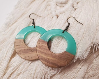 Beautiful Boho Earrings in Turquoise - Lightweight Fun Earrings - Great Gift for Mom or the wife