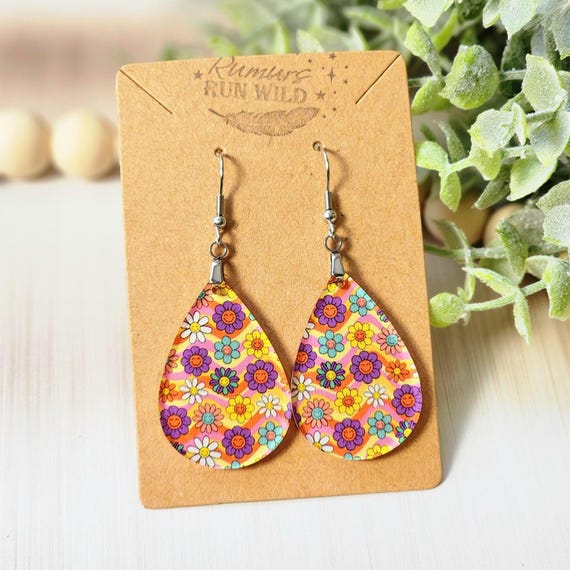 Hippie Earrings with Colorful Flowers, Fun 60s Jewelry for Women, Retro Earring Gift for Friend, Floral Hippie Boho Earrings for Mom