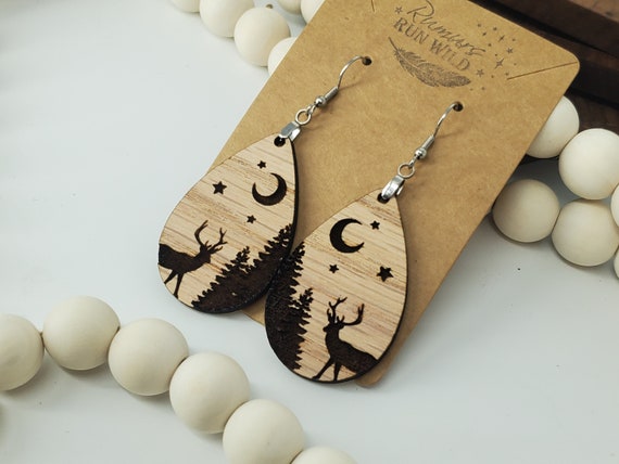 Deer Engraved Wooden Teardrop Earrings, Earrings for Her, Nature Themed Earrings, Lightweight Dangle Earrings, Stocking Stuffer for Her
