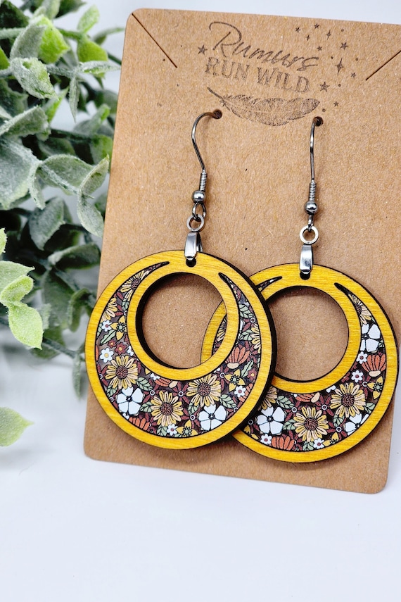 Retro Flower Earrings, Yellow Wood Boho Dangle Earring Lightweight, Gift for Mom, Birthday Gift for Girlfriend, Hipster Gift for Best Friend