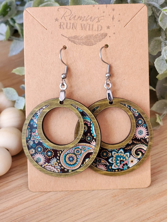 Retro Wood Dangle Earrings Green, 70s Paisley Earrings, Wooden Boho Earrings Nickle Free, Unique Gift for Her, Birthday Gift for Best Friend