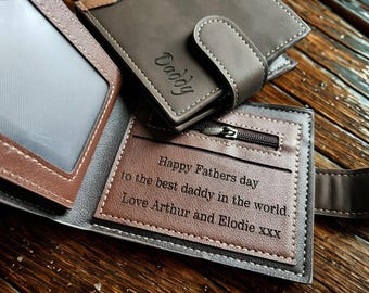 Cartera tríptico marrón personalizada grabada con láser (Texto - Nombre - Iniciales - Foto)