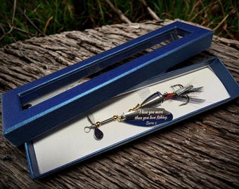 UK Personalised Engraved Real Fishing Spinning Lure Bait - Gift Box