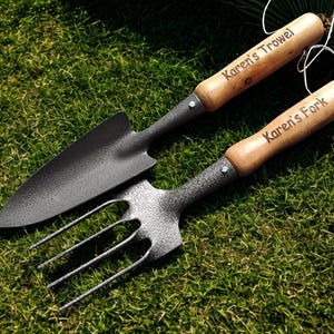 UK Personalised Garden Tool Set - Carbon Steel Fork and Shovel - Wooden Handle