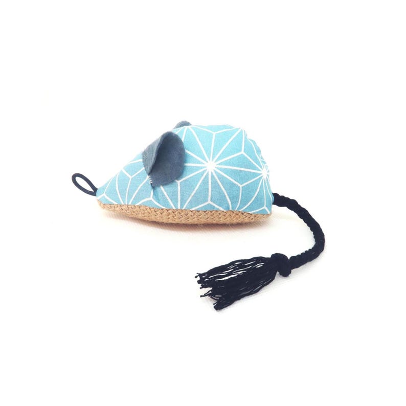 Mouse catnip Blue
